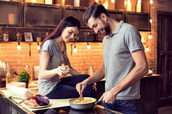 first date ideas - cook for your friends